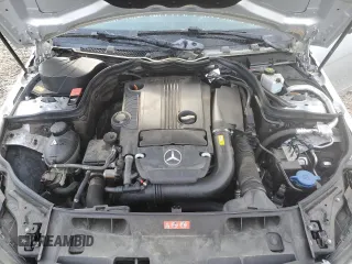 2013 Mercedes-Benz C 250 Sport z VIN WDDGF4HB4DA871287, wystawiony jako Copart lot #50508315 z przebiegiem 81 272 mil mil oraz Szkoda całkowita • Salvage title. Historia ofert i sprzedaży dostępna na DreamBid. Obrazek 13.