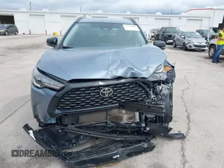 2025 Toyota Corolla Cross LE с VIN 7MUCAAAG9SV129579, выставлен на аукционе IAAI как лот 41976454 с пробегом 91 миль миль и . История ставок и продаж доступна на DreamBid. Изображение 12.