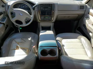 2005 Ford Explorer Eddie Bauer z VIN 1FMDU74W65UB20491, wystawiony jako Copart lot #74141504 z przebiegiem 159 563 mil mil oraz Czysty tytuł • Clean title. Historia ofert i sprzedaży dostępna na DreamBid. Obrazek 8.