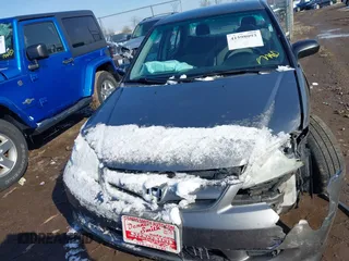 2004 Honda Civic LX z VIN 2HGES16594H621104, wystawiony jako IAAI lot #41598093 z przebiegiem 150 294 mil mil oraz . Historia ofert i sprzedaży dostępna na DreamBid. Obrazek 12.