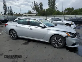 2019 Nissan Altima 2.5 SL with VIN 1N4BL4EV6KC184332, listed as a Copart auction lot 46056705 with 70,179 mi miles and Non Repairable. Bid and sale history available at carsss.com. Image 4.