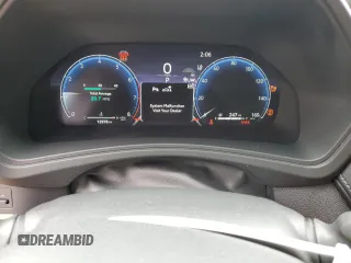 2024 Toyota Highlander XLE z VIN 5TDAAAB5XRS040998, wystawiony jako Copart lot #49960055 z przebiegiem 12 978 mil mil oraz Szkoda całkowita • Salvage title. Historia ofert i sprzedaży dostępna na DreamBid. Obrazek 9.