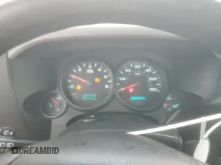 2009 Chevrolet Silverado 1500 Work Truck with VIN 1GCEC14X29Z236202, listed as a Copart auction lot 73400474 with 331,560 mi miles and Salvage Title. Bid and sale history available at DreamBid. Image 9.