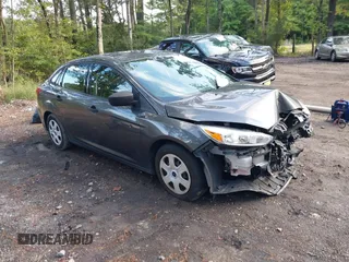 2018 Ford Focus S with VIN 1FADP3E29JL215097, listed as a IAAI auction lot 41457843 with 115,891 mi miles. Bid and sale history available at carsss.com. Image 1.