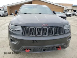 2019 Jeep Grand Cherokee Trailhawk with VIN 1C4RJFLT1KC640958, listed as a Copart auction lot 47640714 with 40,393 mi miles and . Bid and sale history available at DreamBid. Image 5.