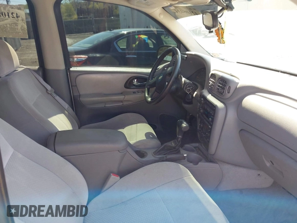2007 Chevrolet TrailBlazer LS with VIN 1GNDT13S772165044, listed as a IAAI auction lot 42108434 with 93,391 mi miles and . Bid and sale history available at DreamBid. Image 5.