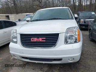 2013 GMC Yukon SLT with VIN 1GKS1CE00DR225296, listed as a IAAI auction lot 41854049 with 241,437 mi miles. Bid and sale history available at carsss.com. Image 12.