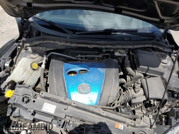 2013 Mazda 3 i Grand Touring with VIN JM1BL1M71D1806779, listed as a Copart auction lot 58071825 with 126,838 mi miles and Salvage title. Bid and sale history available at DreamBid. Image 11.