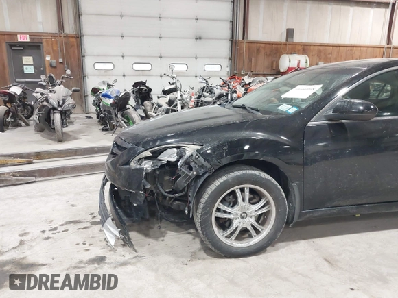2010 Mazda 6 i Sport with VIN 1YVHZ8BH3A5M32560, listed as a IAAI auction lot 41666908 with 115,315 mi miles. Bid and sale history available at carsss.com. Image 6.