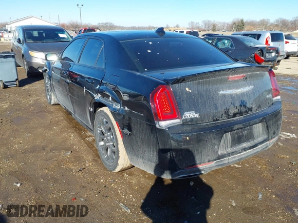 2018 Chrysler 300 with VIN 2C3CCAGG7JH302352, listed as a IAAI auction lot 41626942 with 106,656 mi miles. Bid and sale history available at carsss.com. Image 3.