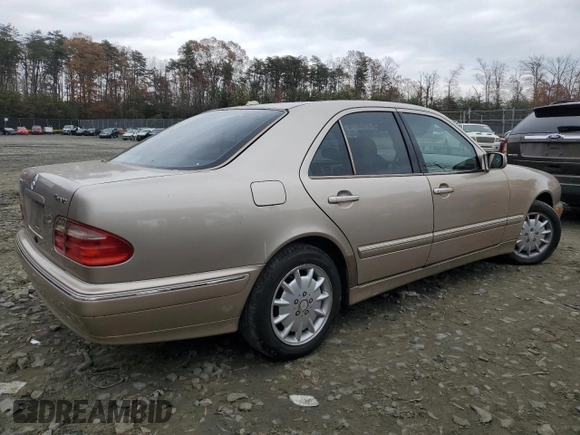 2001 Mercedes-Benz E-Class AWD with VIN WDBJF82J31X054634, listed as a Copart auction lot 81686174 with 139,746 mi miles and Salvage Title. Bid and sale history available at carsss.com. Image 3.