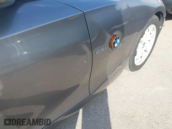 2003 BMW Z4 2.5i with VIN 4USBT33433LS46604, listed as a IAAI auction lot 41499924 with 158,874 mi miles and . Bid and sale history available at DreamBid. Image 13.