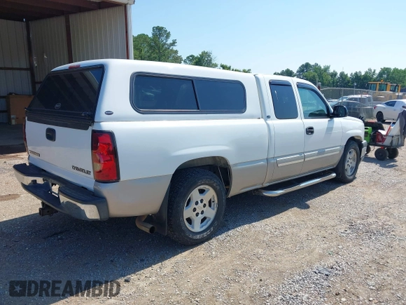 2005 Chevrolet Silverado 1500 LT with VIN 1GCEC19T25Z342858, listed as a IAAI auction lot 42564338 with 144,551 mi miles and . Bid and sale history available at DreamBid. Image 4.