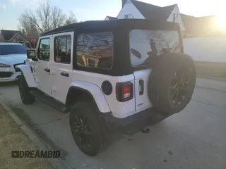 2022 Jeep Wrangler Unlimited Sahara with VIN 1C4HJXEG6NW255481, listed as a Copart auction lot 49181705 with 8,206 mi miles and Clean title. Bid and sale history available at DreamBid. Image 3.