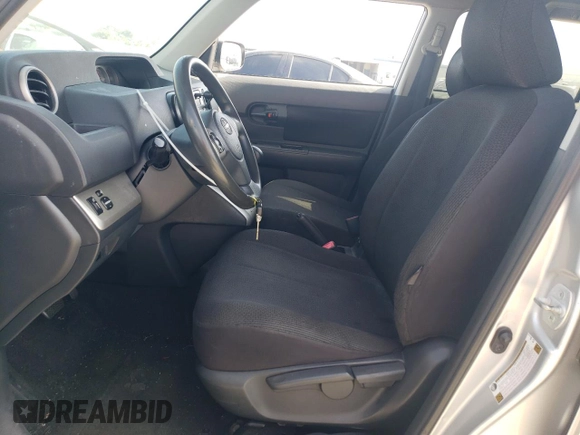 2008 Scion xB z VIN JTLKE50E081022707, wystawiony jako Copart lot #71483074 z przebiegiem 208 409 mil mil oraz Szkody całkowita. Historia ofert i sprzedaży dostępna na DreamBid. Obrazek 7.