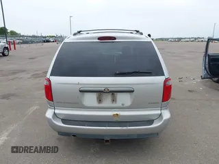 2006 Chrysler Town & Country Touring z VIN 2A4GP54L96R730719, wystawiony jako IAAI lot #42363419 z przebiegiem 186 173 mil mil oraz . Historia ofert i sprzedaży dostępna na DreamBid. Obrazek 16.