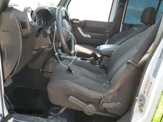 2018 Jeep Wrangler JK Unlimited Altitude with VIN 1C4BJWEG5JL863388, listed as a Copart auction lot 47398105 with 91,364 mi miles and Salvage Title. Bid and sale history available at carsss.com. Image 7.