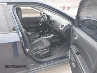 2019 Jeep Compass Latitude with VIN 3C4NJDBB3KT835802, listed as a IAAI auction lot 41893590 with 49,716 mi miles and . Bid and sale history available at DreamBid. Image 5.