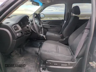 2014 Chevrolet Tahoe Commercial z VIN 1GNLC2E06ER207611, wystawiony jako Copart lot #51472355 z przebiegiem 125 893 mil mil oraz Szkoda całkowita • Salvage title. Historia ofert i sprzedaży dostępna na DreamBid. Obrazek 7.