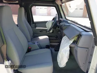 1998 Jeep Wrangler Sport с VIN 1J4FY19S2WP721248, выставлен на аукционе IAAI как лот 42553613 с пробегом 186 494 миль миль и . История ставок и продаж доступна на DreamBid. Изображение 5.