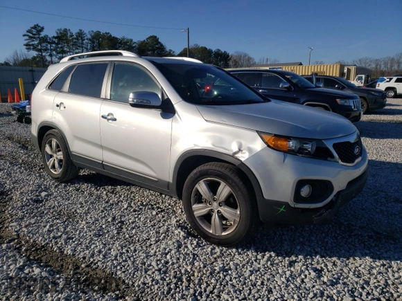 2013 Kia Sorento EX with VIN 5XYKU4A23DG376762, listed as a Copart auction lot 43710375 with 195,246 mi miles and Salvage Title. Bid and sale history available at carsss.com. Image 4.