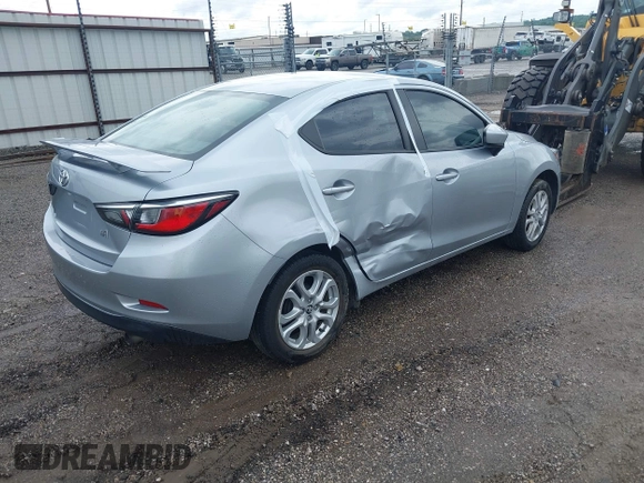 2014 Chevrolet Cruze LS with VIN 1G1PA5SH7E7139450, listed as a IAAI auction lot 42003875 with 172,449 mi miles and . Bid and sale history available at DreamBid. Image 4.