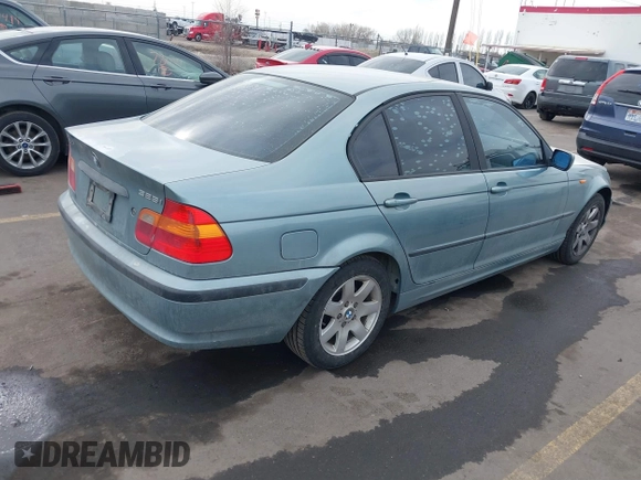 2003 BMW 3 Series 325i with VIN WBAAZ334X3PH34084, listed as a IAAI auction lot 41492157 with 149,254 mi miles. Bid and sale history available at carsss.com. Image 4.