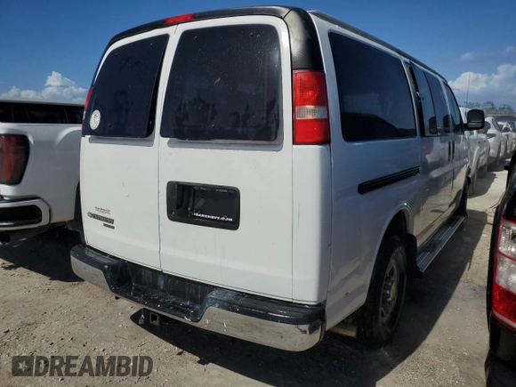 2012 Chevrolet Express Passenger 1LT z VIN 1GAZGYFG6C1134377, wystawiony jako Copart lot #75669234 z przebiegiem Nie podano mil oraz Nie do naprawy • Non repairable. Historia ofert i sprzedaży dostępna na DreamBid. Obrazek 3.