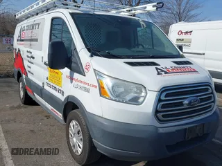 2016 Ford Transit Cargo z VIN 1FTYR1ZM8GKB20681, wystawiony jako IAAI lot #41812863 z przebiegiem 266 695 mil mil oraz . Historia ofert i sprzedaży dostępna na DreamBid. Obrazek 1.