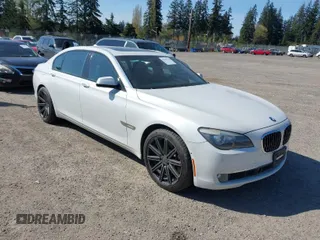 2009 BMW 7 Series 750Li with VIN WBAKB83549CY59299, listed as a IAAI auction lot 42040718 with 129,236 mi miles. Bid and sale history available at carsss.com. Image 1.