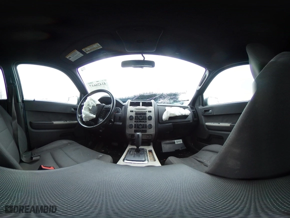 2010 Ford Escape XLT with VIN 1FMCU0DG3AKD28250, listed as a IAAI auction lot 41426617 with 172,257 mi miles. Bid and sale history available at carsss.com. Image 18.