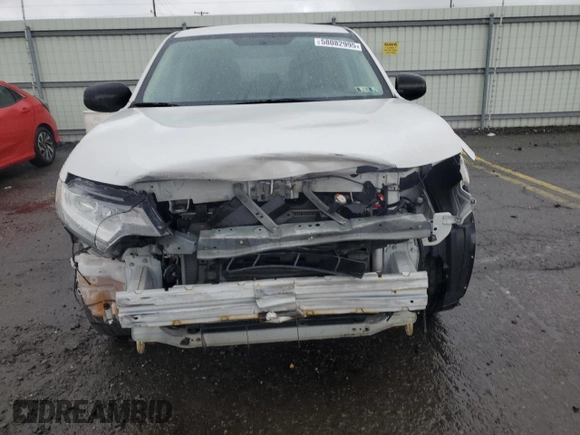 2018 Mitsubishi Outlander ES z VIN JA4AD2A36JZ063303, wystawiony jako Copart lot #58082995 z przebiegiem 132 479 mil mil oraz Czysty tytuł • Clean title. Historia ofert i sprzedaży dostępna na DreamBid. Obrazek 5.