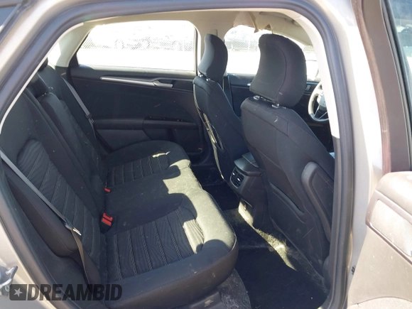 2016 Ford Fusion SE with VIN 3FA6P0HD0GR206464, listed as a IAAI auction lot 41756072 with 29,572 mi miles and . Bid and sale history available at carsss.com. Image 8.