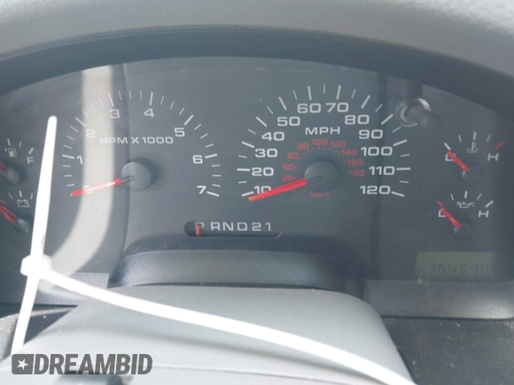 2005 Ford F-150 XLT with VIN 1FTPW12515KE80153, listed as a IAAI auction lot 42057009 with 135,454 mi miles. Bid and sale history available at carsss.com. Image 7.