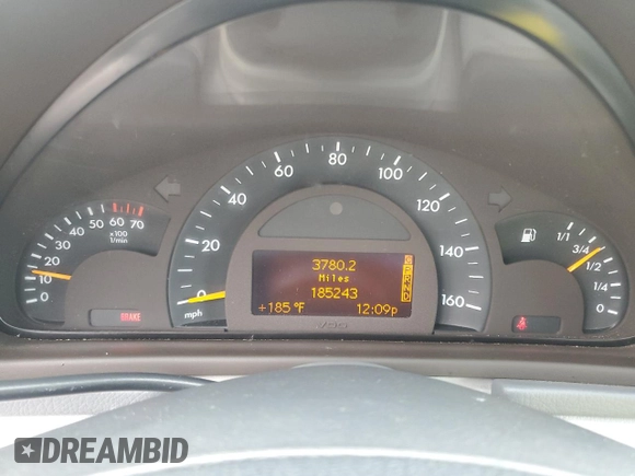 2004 Mercedes-Benz C 230 Kompressor z VIN WDBRF40J84A603752, wystawiony jako Copart lot #60664185 z przebiegiem 185 243 mil mil oraz Czysty tytuł • Clean title. Historia ofert i sprzedaży dostępna na DreamBid. Obrazek 9.