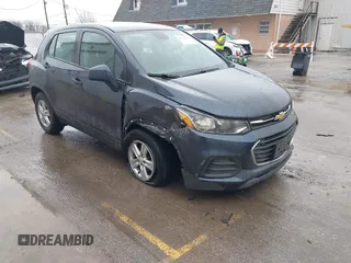 2019 Chevrolet Trax LS with VIN 3GNCJNSB9KL184972, listed as a IAAI auction lot 41724874 with 112,114 mi miles. Bid and sale history available at carsss.com. Image 1.