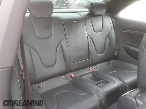 2013 Audi S5 Premium Plus z VIN WAUCGAFR2DA027699, wystawiony jako Copart lot #83947234 z przebiegiem Nie podano mil oraz Szkoda całkowita • Salvage title. Historia ofert i sprzedaży dostępna na DreamBid. Obrazek 11.