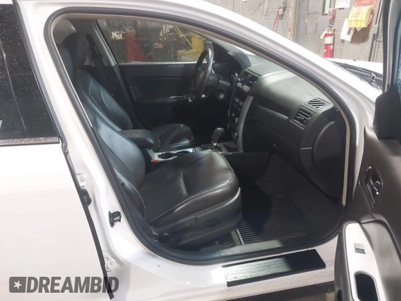 2010 Mercury Milan Premier with VIN 3MEHM0JG2AR644506, listed as a IAAI auction lot 42242740 with 192,484 mi miles and . Bid and sale history available at DreamBid. Image 5.