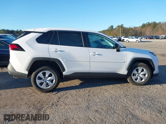 2024 Toyota RAV4 LE with VIN 2T3F1RFV9RC395174, listed as a IAAI auction lot 41740425 with 11,706 mi miles. Bid and sale history available at carsss.com. Image 13.