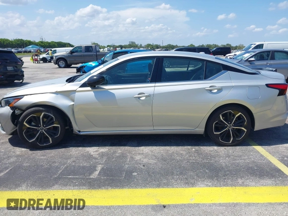 2024 Nissan Altima SR z VIN 1N4BL4CVXRN362258, wystawiony jako IAAI lot #42346465 z przebiegiem 40 265 mil mil oraz . Historia ofert i sprzedaży dostępna na DreamBid. Obrazek 14.