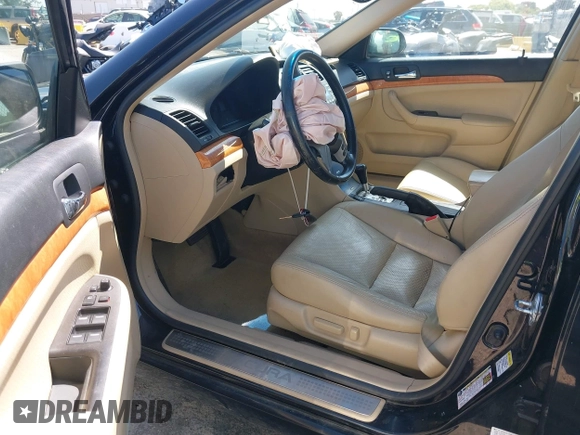 2005 Acura TSX with VIN JH4CL96855C015202, listed as a IAAI auction lot 42374204 with 128,880 mi miles and . Bid and sale history available at DreamBid. Image 5.