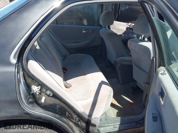 1998 Honda Accord LX with VIN 1HGCG5548WA010975, listed as a IAAI auction lot 39183531 with Not provided miles and . Bid and sale history available at DreamBid. Image 8.