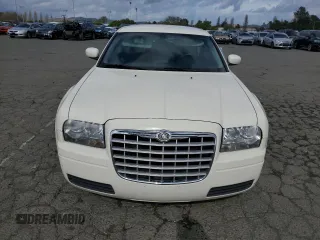2007 Chrysler 300 with VIN 2C3LA43R17H889770, listed as a Copart auction lot 51492635 with 101,511 mi miles and Salvage Title. Bid and sale history available at carsss.com. Image 5.