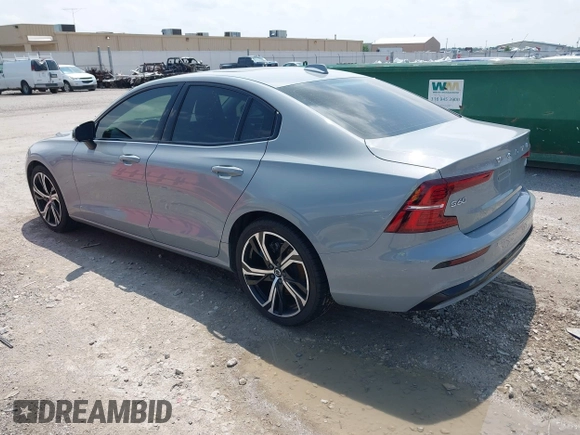 2024 Volvo S60 Core Dark Theme with VIN 7JRL12TK4RG282667, listed as a IAAI auction lot 42439211 with 40,113 mi miles and . Bid and sale history available at DreamBid. Image 3.