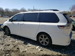 2018 Toyota Sienna SE with VIN 5TDXZ3DC9JS937339, listed as a Copart auction lot 50447875 with 129,144 mi miles and Salvage title. Bid and sale history available at DreamBid. Image 2.