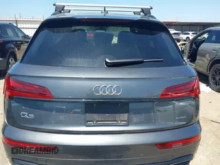 2023 Audi Q5 S line Prestige с VIN WA1FAAFY7P2054575, выставлен на аукционе IAAI как лот 42541896 с пробегом Не указан миль и . История ставок и продаж доступна на DreamBid. Изображение 16.