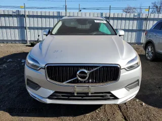 2018 Volvo XC60 Momentum with VIN LYV102RK3JB097333, listed as a Copart auction lot 81130574 with 76,499 mi miles and Salvage Title. Bid and sale history available at carsss.com. Image 5.