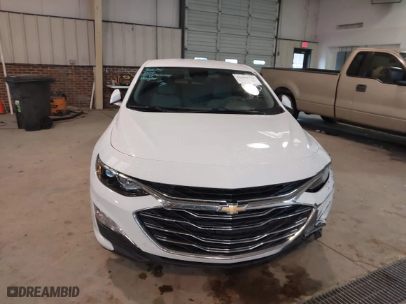2020 Chevrolet Malibu LS with VIN 1G1ZC5ST5LF142616, listed as a IAAI auction lot 41000319 with 64,020 mi miles. Bid and sale history available at carsss.com. Image 12.