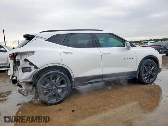2020 Chevrolet Blazer RS z VIN 3GNKBERS4LS586243, wystawiony jako Copart lot #55514245 z przebiegiem 47 365 mil mil oraz Szkoda całkowita • Salvage title. Historia ofert i sprzedaży dostępna na DreamBid. Obrazek 3.