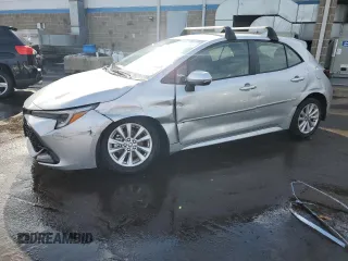 2025 Toyota Corolla Hatchback SE with VIN JTND4MBEXS3233550, listed as a Copart auction lot 46416945 with 7,488 mi miles and Salvage Title. Bid and sale history available at carsss.com. Image 1.
